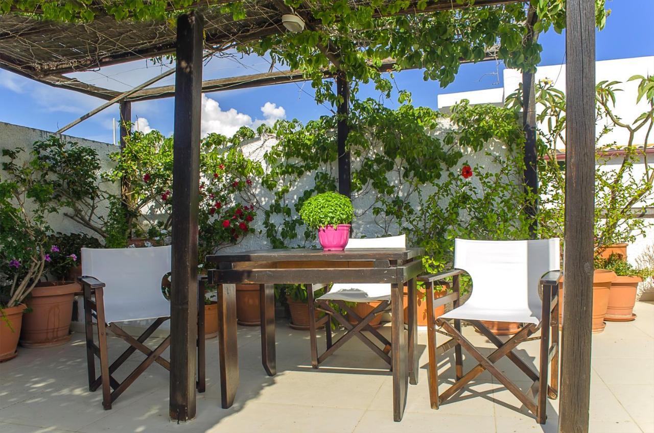 Kalypso Studios & Rooms Palaiochora Esterno foto