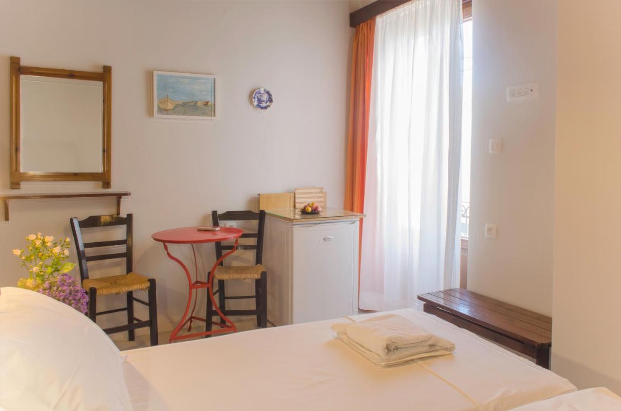 Kalypso Studios & Rooms Palaiochora Esterno foto